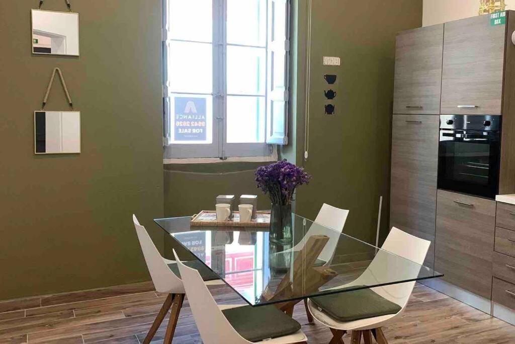 شقة Sliema - 2 Mins From The Beach المظهر الخارجي الصورة