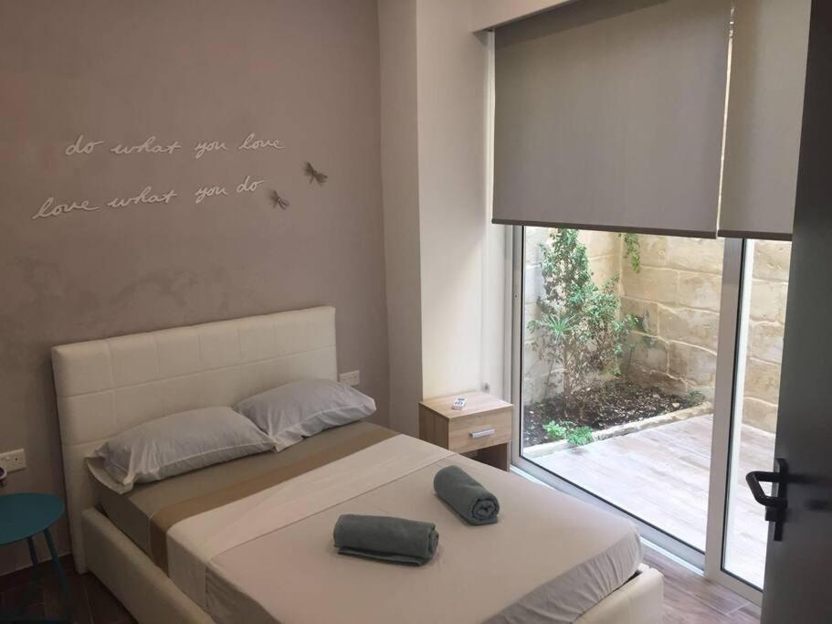 شقة Sliema - 2 Mins From The Beach المظهر الخارجي الصورة